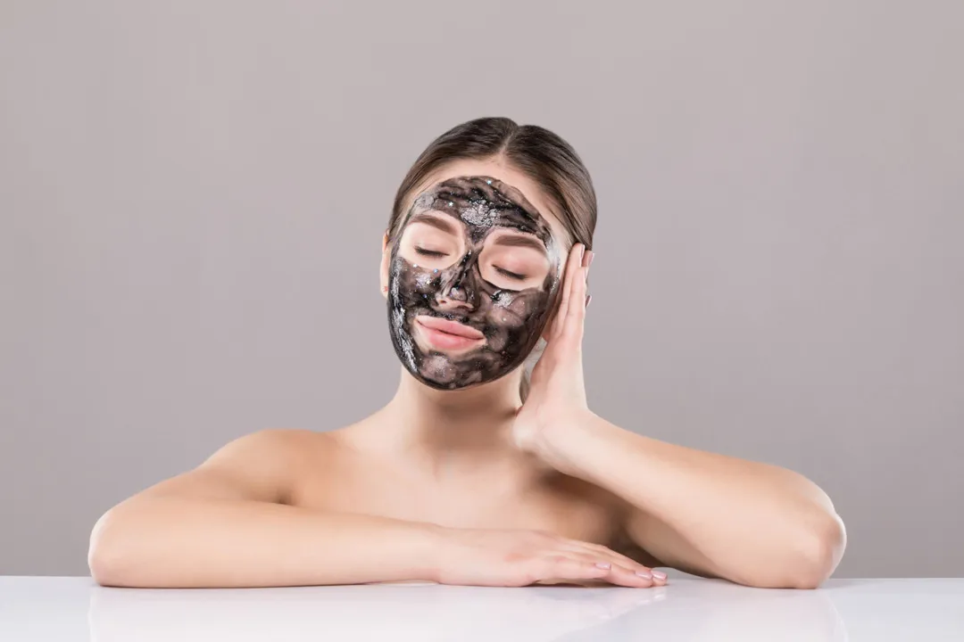 Karbon Peeling Nedir? Cilde Etkileri ve Uygulama Süreci