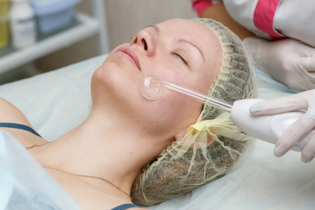 Kolajen Üretimini Artıran Dermatolojik Tedaviler Nelerdir?